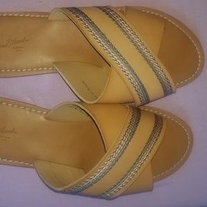 Universal Thread Slide Sandal